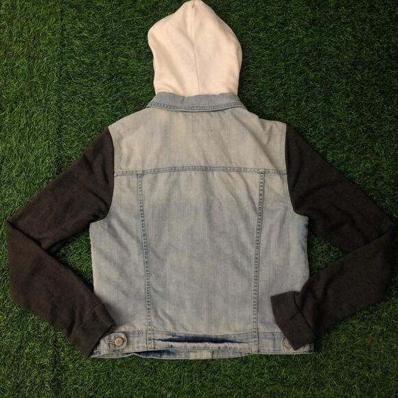 Women’s BDG Embroidered Denim Jacket - Picture 2 of 5